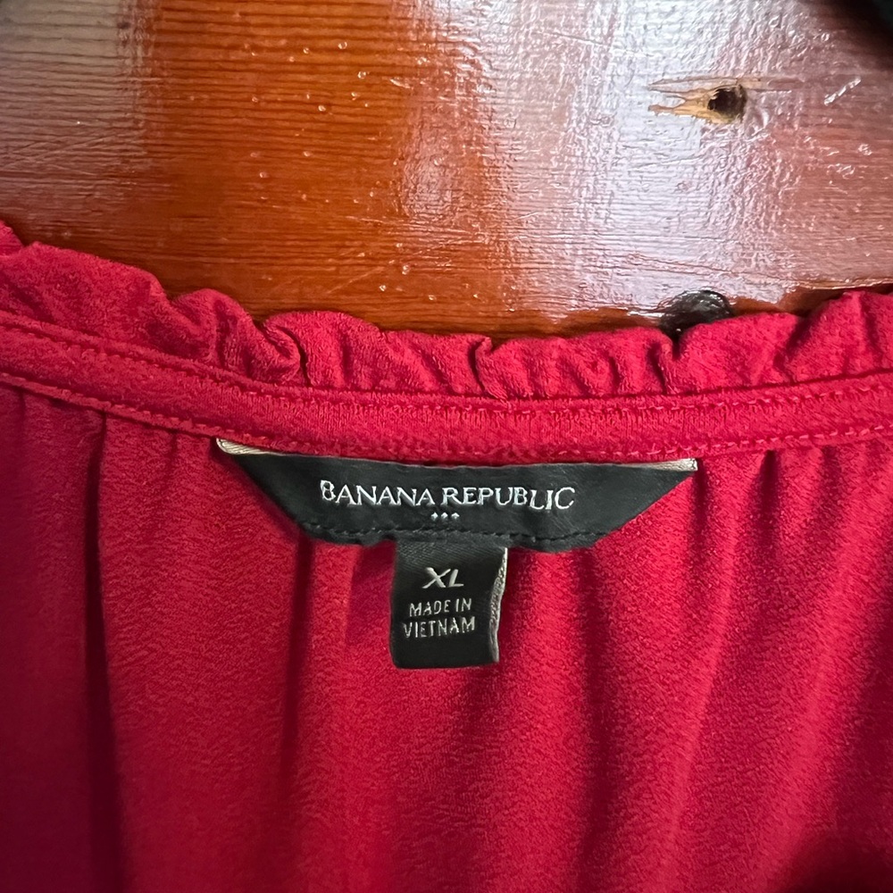 Banana Republic Deep Red V-Neck Short Sleeve Tunic - Picture 2 of 5